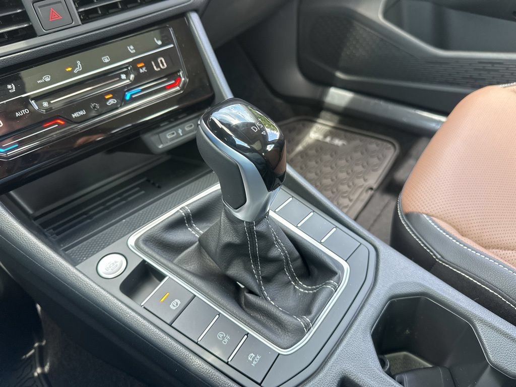 New 2026 Volkswagen Jetta SEL FWD image 24
