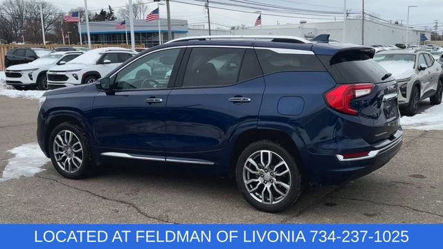 Used 2022 GMC Terrain Denali w/ Denali Premium Package image 6