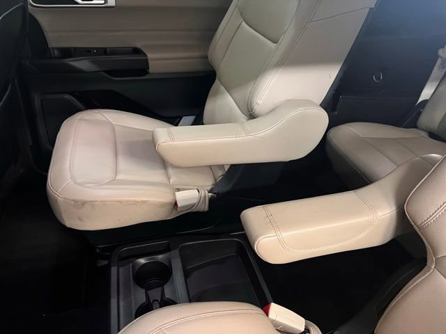 Used 2020 Ford Explorer XLT w/ Equipment Group 202A image 15