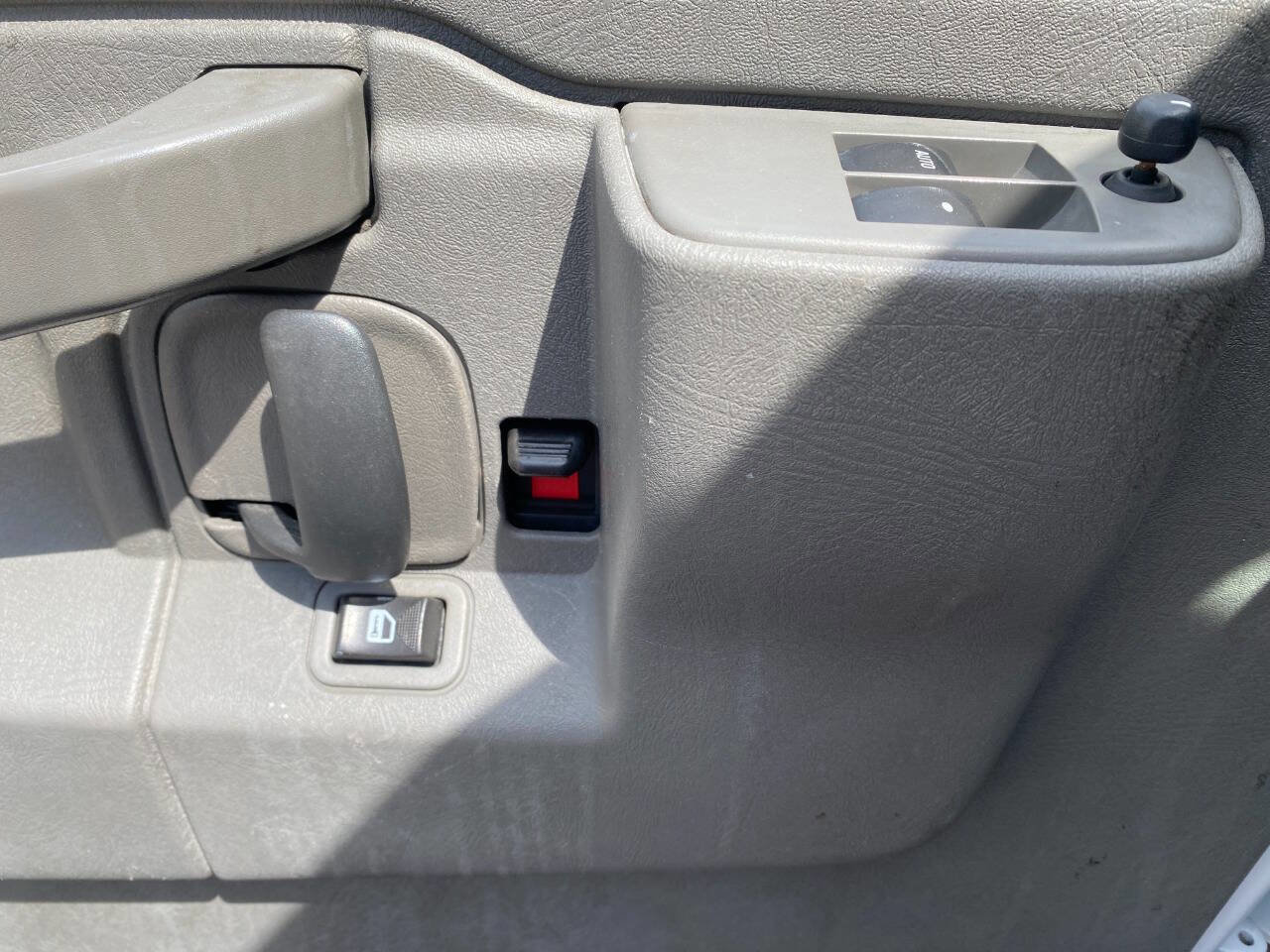 Used 2019 Chevrolet Express 2500 Extended w/ Driver Convenience Package RWD image 12