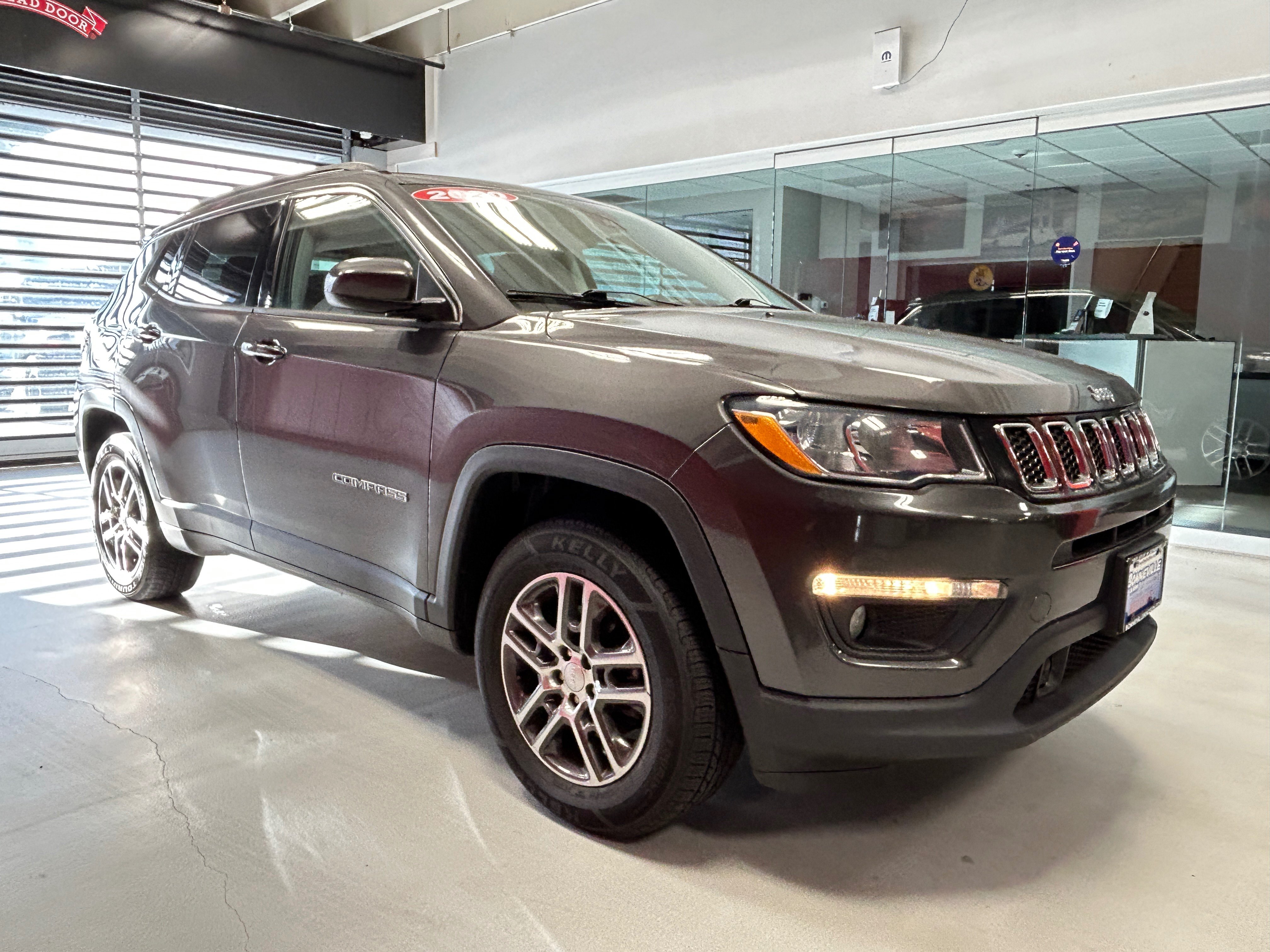 Used 2020 Jeep Compass Latitude AWD/4WD image 34