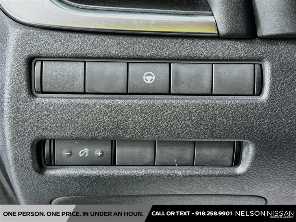 Certified 2021 Nissan Rogue SV AWD/4WD image 10