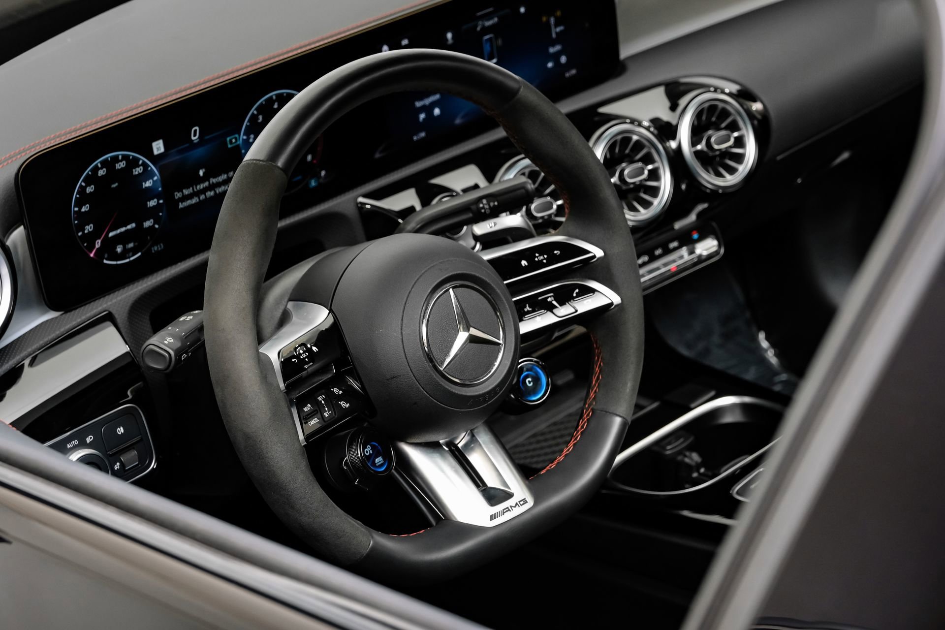 Used 2024 Mercedes-Benz CLA 35 AMG 4MATIC image 20