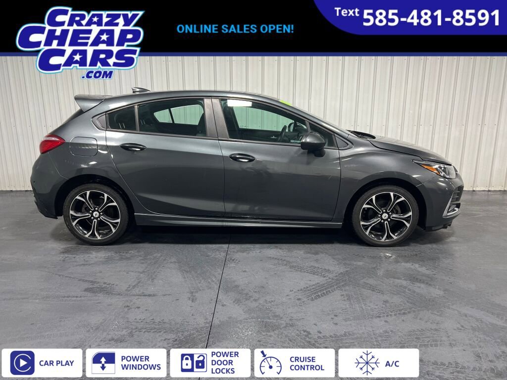Used 2019 Chevrolet Cruze LT image 1
