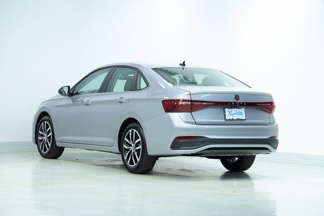 New 2025 Volkswagen Jetta SE image 6