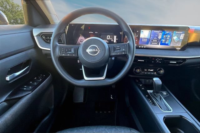 Certified 2026 Nissan Kicks SV FWD image 8