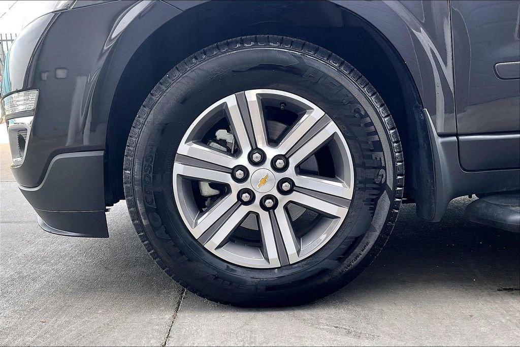 Used 2017 Chevrolet Traverse LT image 9