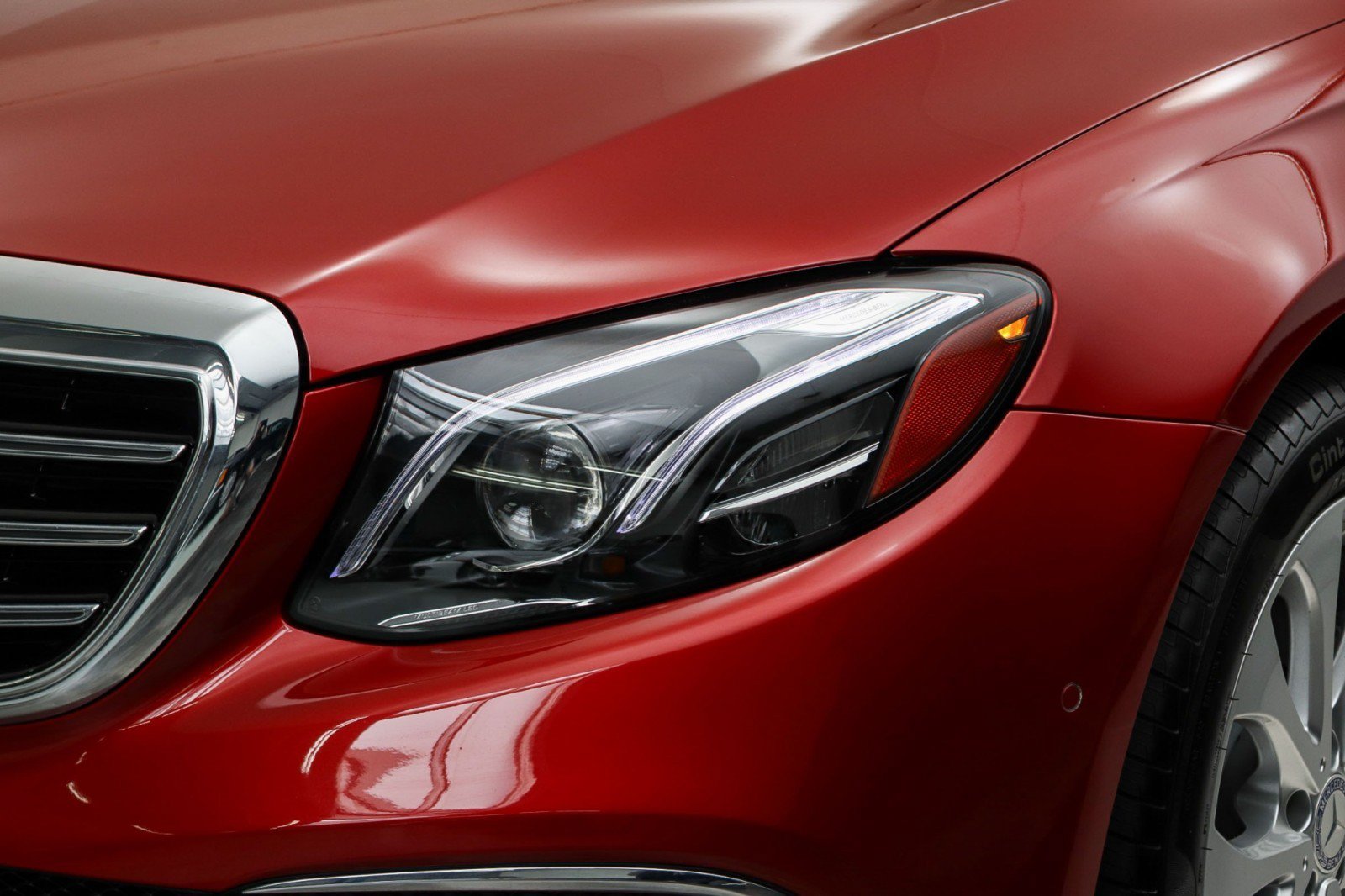 Used 2017 Mercedes-Benz E 300 image 9