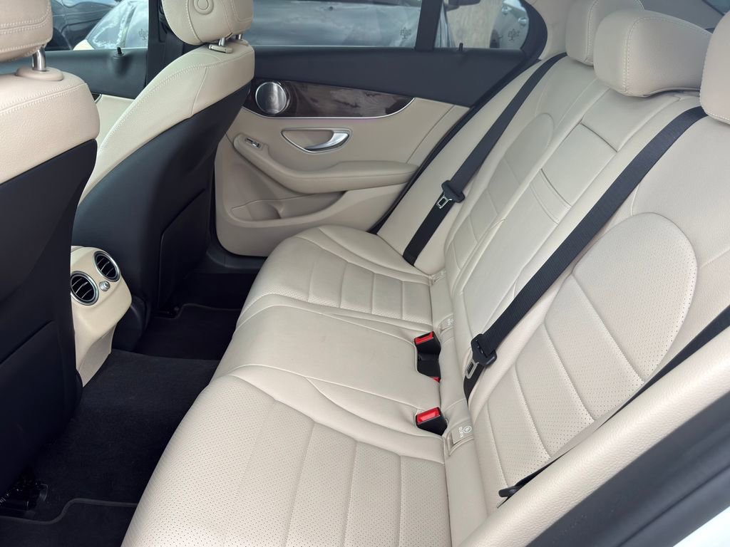 Used 2020 Mercedes-Benz C 300 Sedan image 27