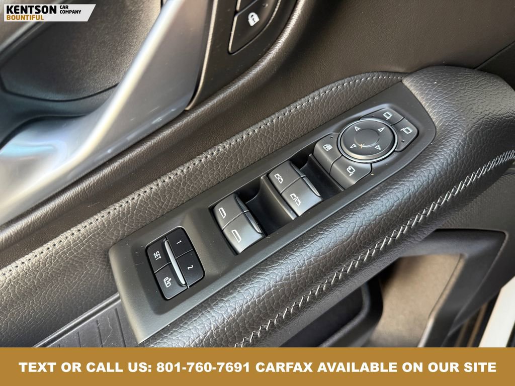 Used 2022 GMC Yukon XL Denali image 23