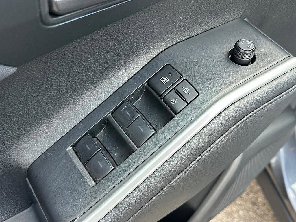 Certified 2024 Toyota Highlander Limited image 17