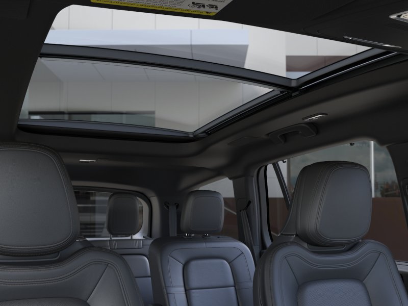 Used 2025 Lincoln Aviator Reserve w/ Luxury Package RWD image 22