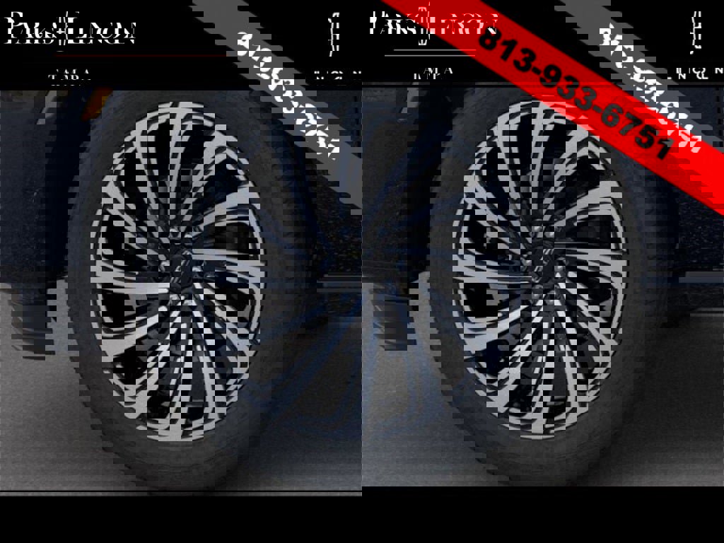 New 2025 Lincoln Navigator Black Label image 19