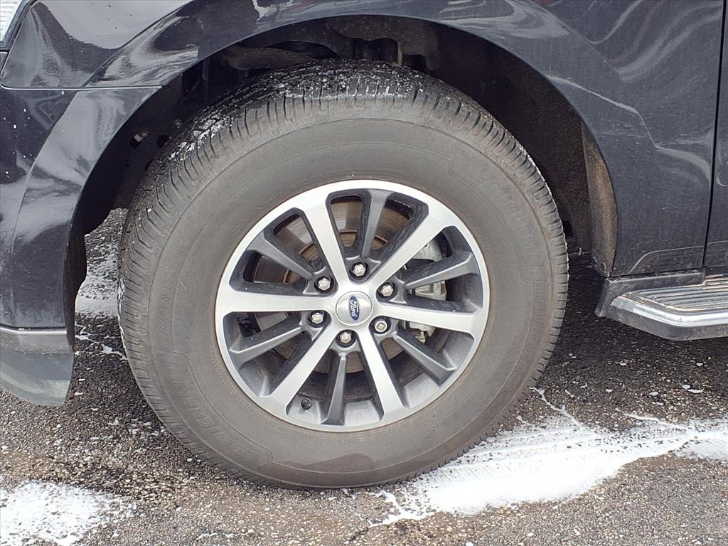 Used 2020 Ford Expedition Max XLT w/ Equipment Group 202A image 10