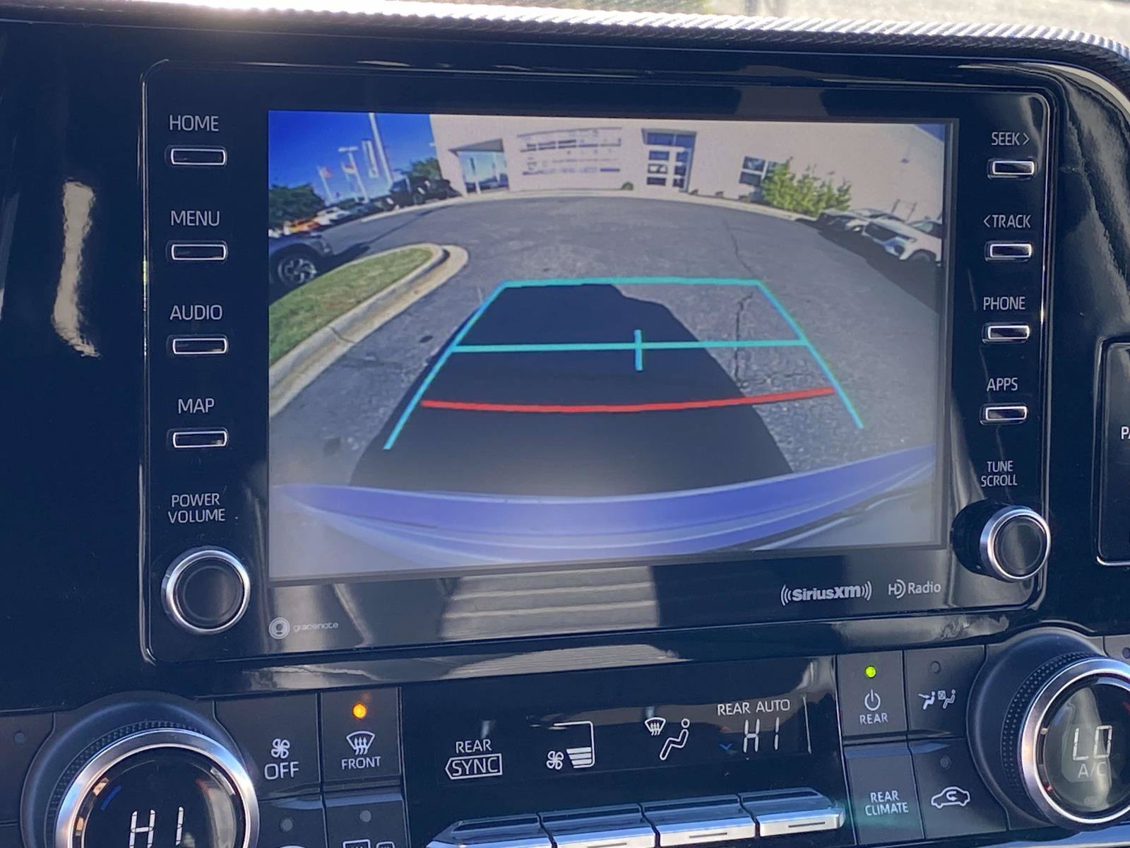 Used 2022 Toyota Highlander XSE FWD image 43