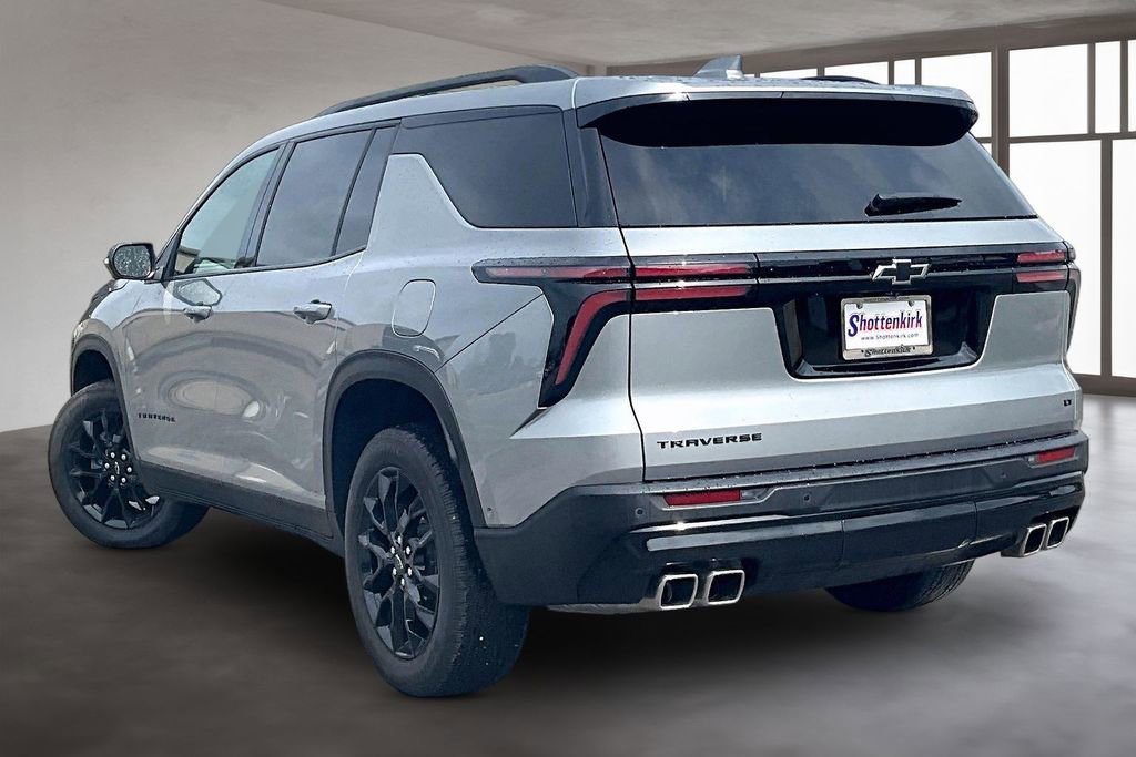 Used 2024 Chevrolet Traverse LT w/ Enhanced Driving Package FWD image 4