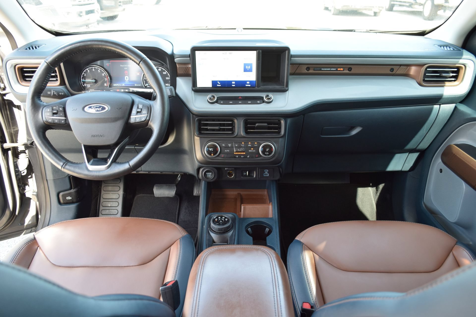Used 2022 Ford Maverick Lariat w/ Lariat Luxury Package FWD image 5