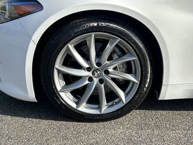 Used 2023 Alfa Romeo Giulia Ti AWD/4WD image 10