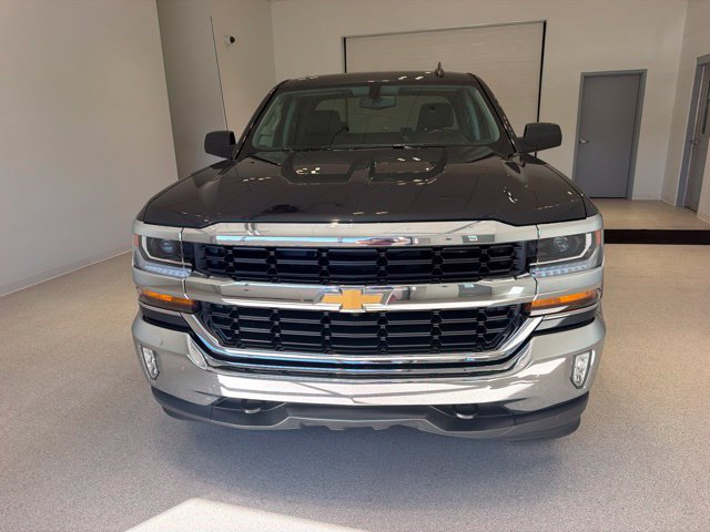 Used 2019 Chevrolet Silverado 1500 LT w/ All Star Edition AWD/4WD image 2