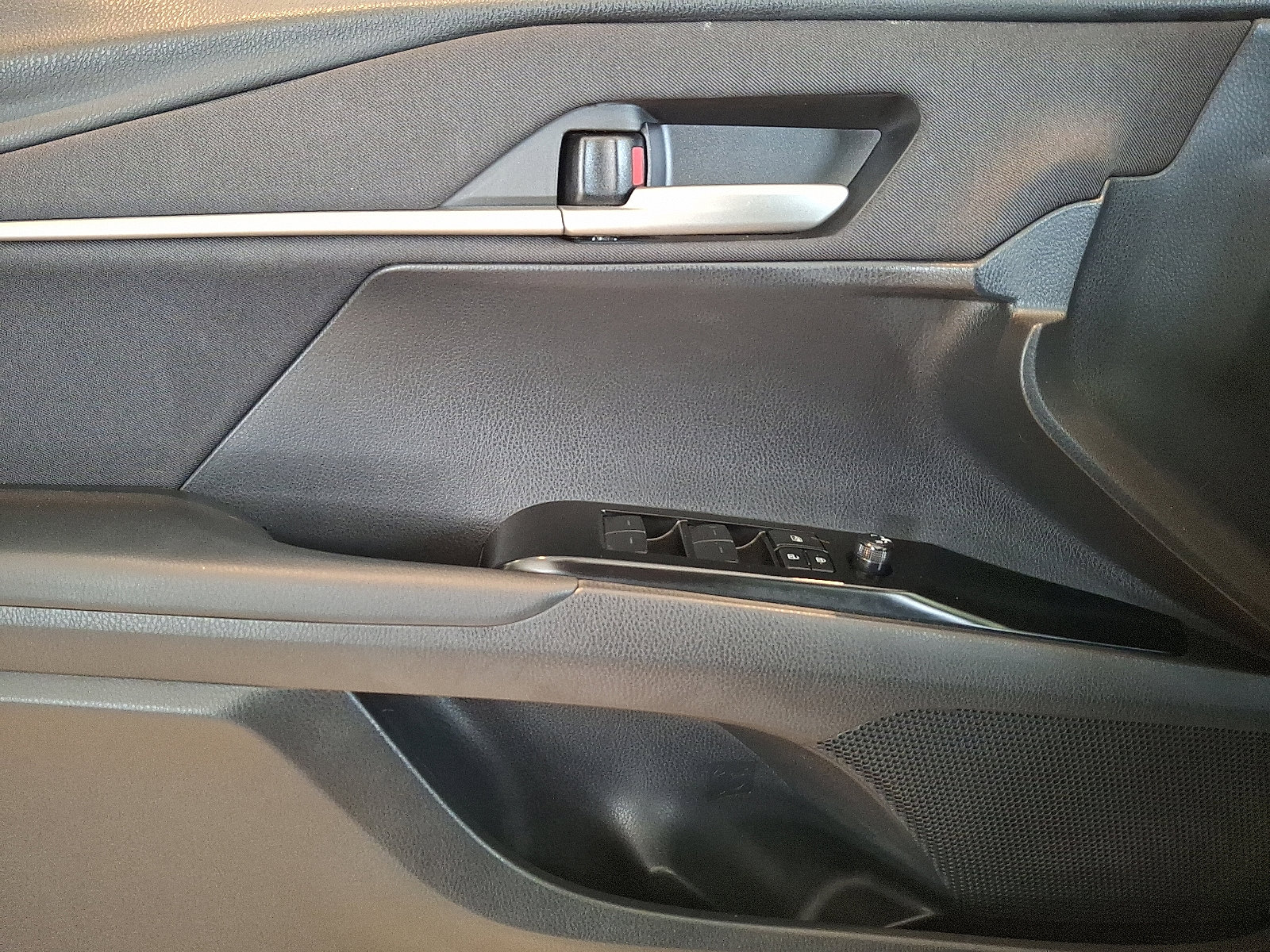 Certified 2025 Toyota Camry LE image 13