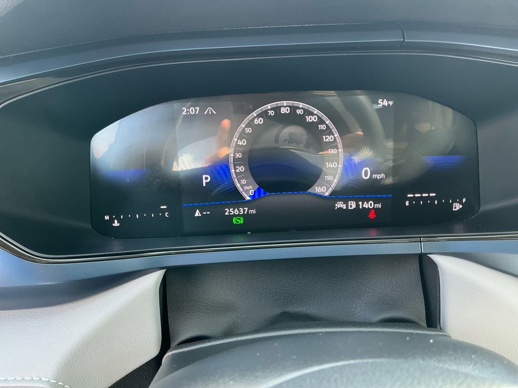 Used 2024 Volkswagen Taos SE image 19