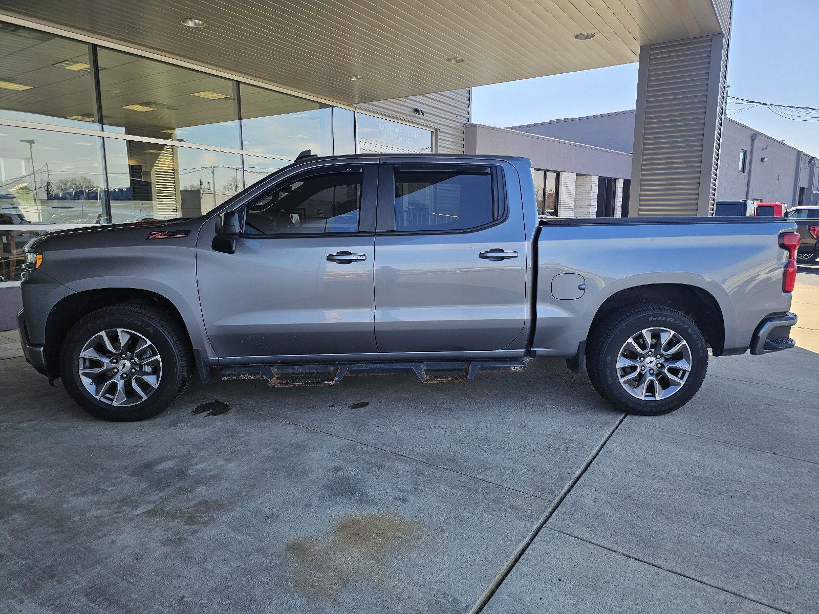 Used 2021 Chevrolet Silverado 1500 RST w/ Convenience Package II image 2