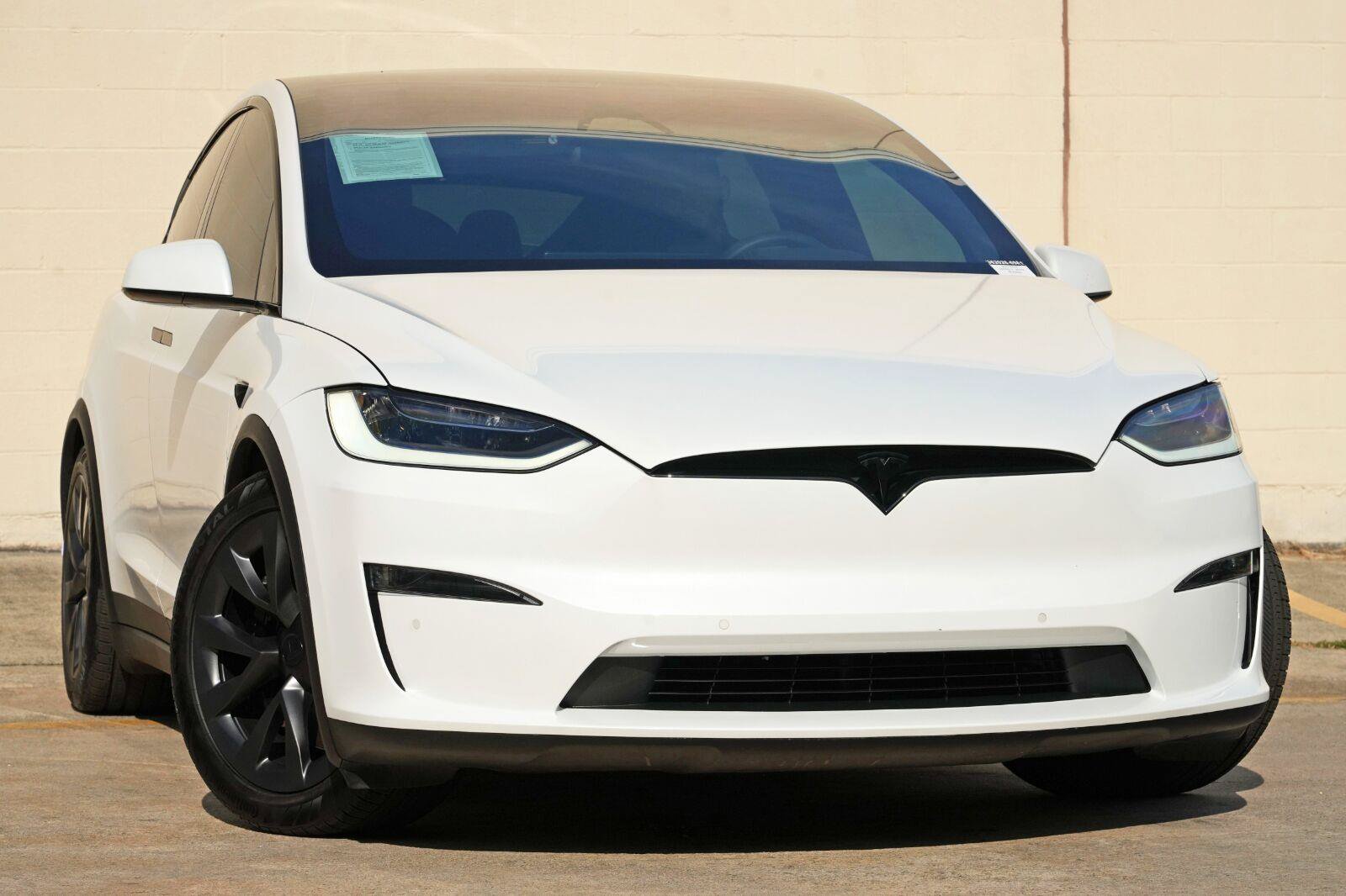 Used 2022 Tesla Model X AWD/4WD image 2
