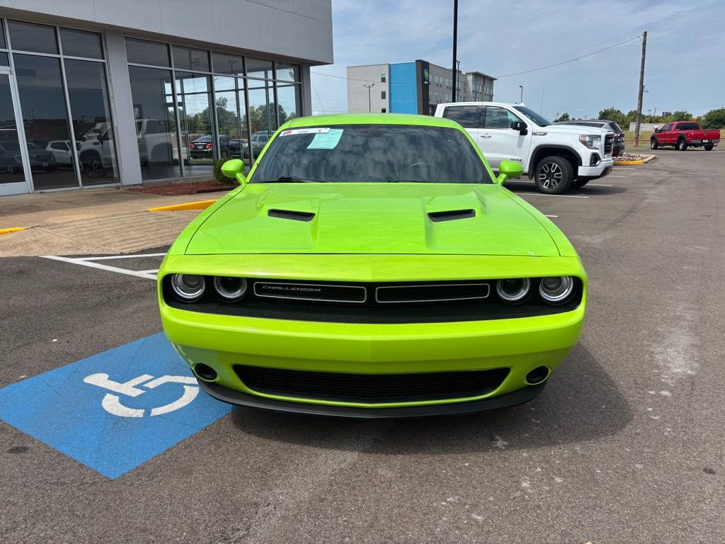 Used 2023 Dodge Challenger SXT image 9