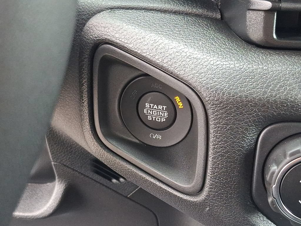New 2025 Jeep Gladiator Sport AWD/4WD image 13