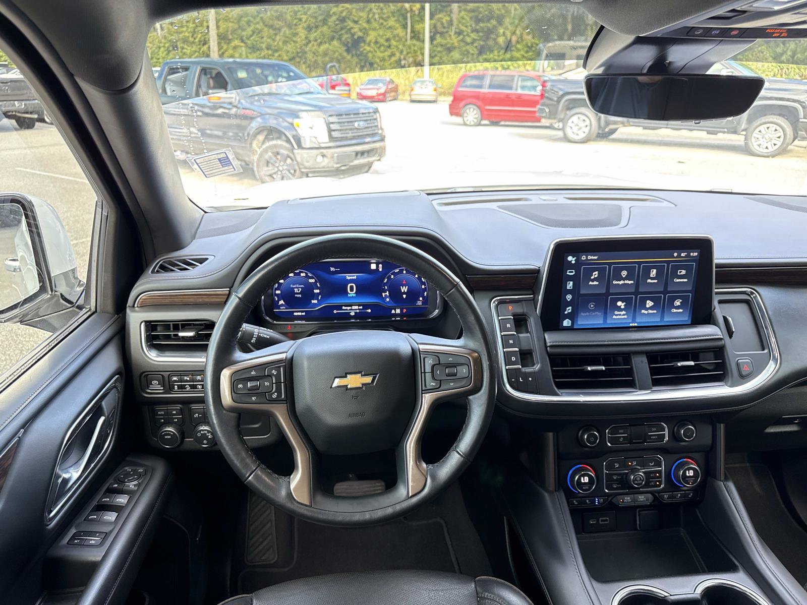 Used 2023 Chevrolet Tahoe High Country image 14