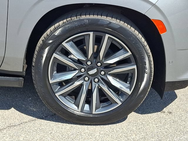 Certified 2023 Cadillac Escalade Sport Platinum w/ LPO, Floor Liner Package AWD/4WD image 8