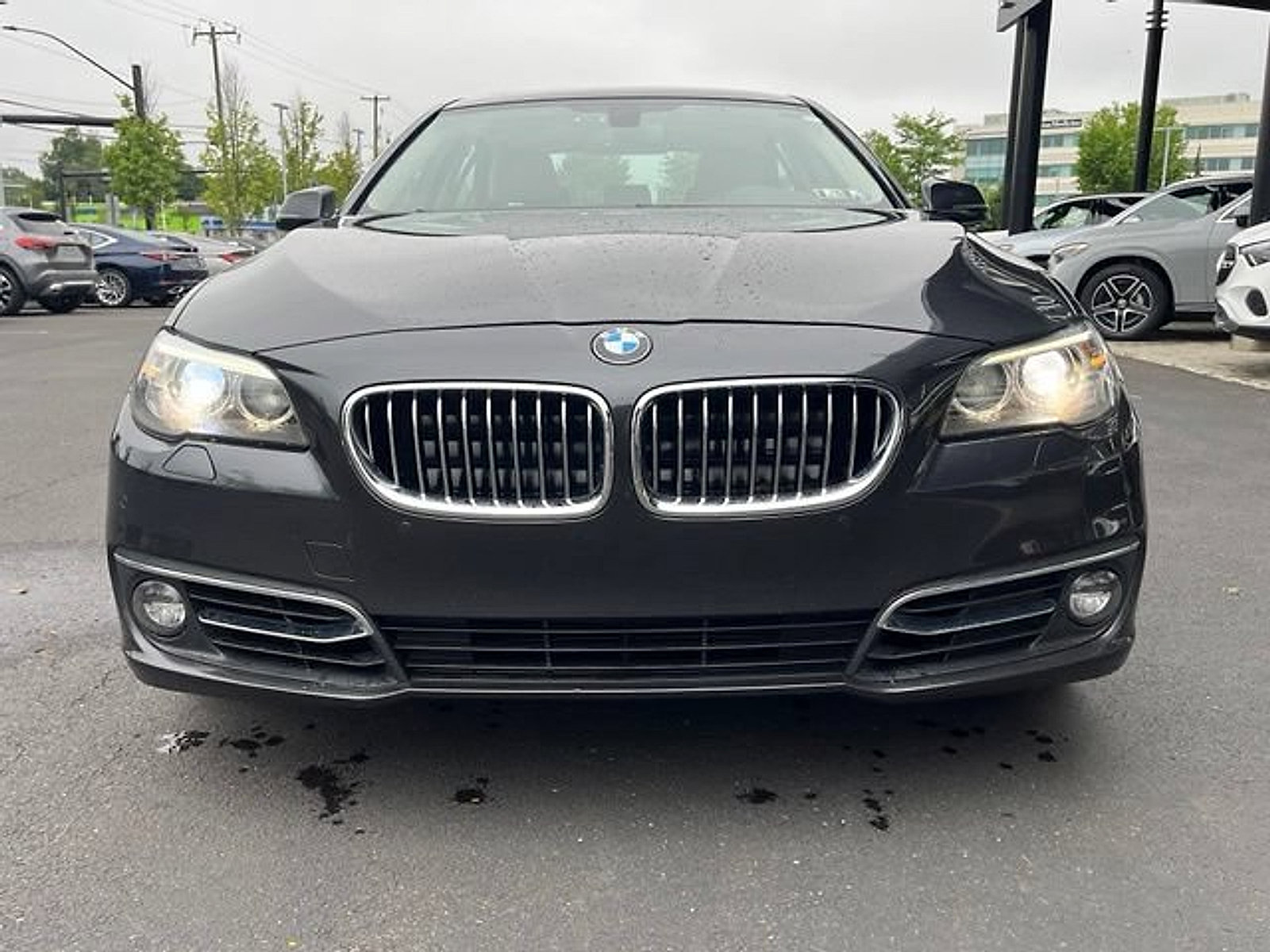 Used 2015 BMW 528i xDrive Sedan AWD/4WD image 2