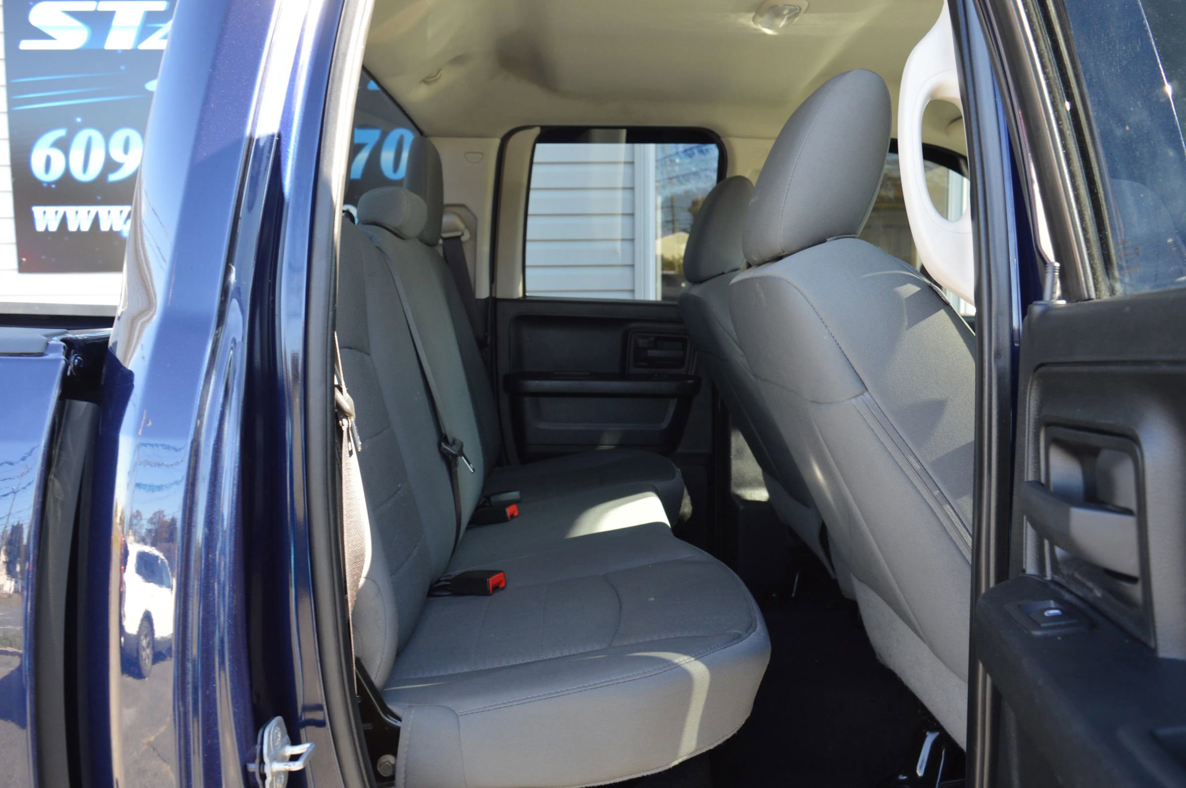 Used 2014 RAM 1500 Express image 22