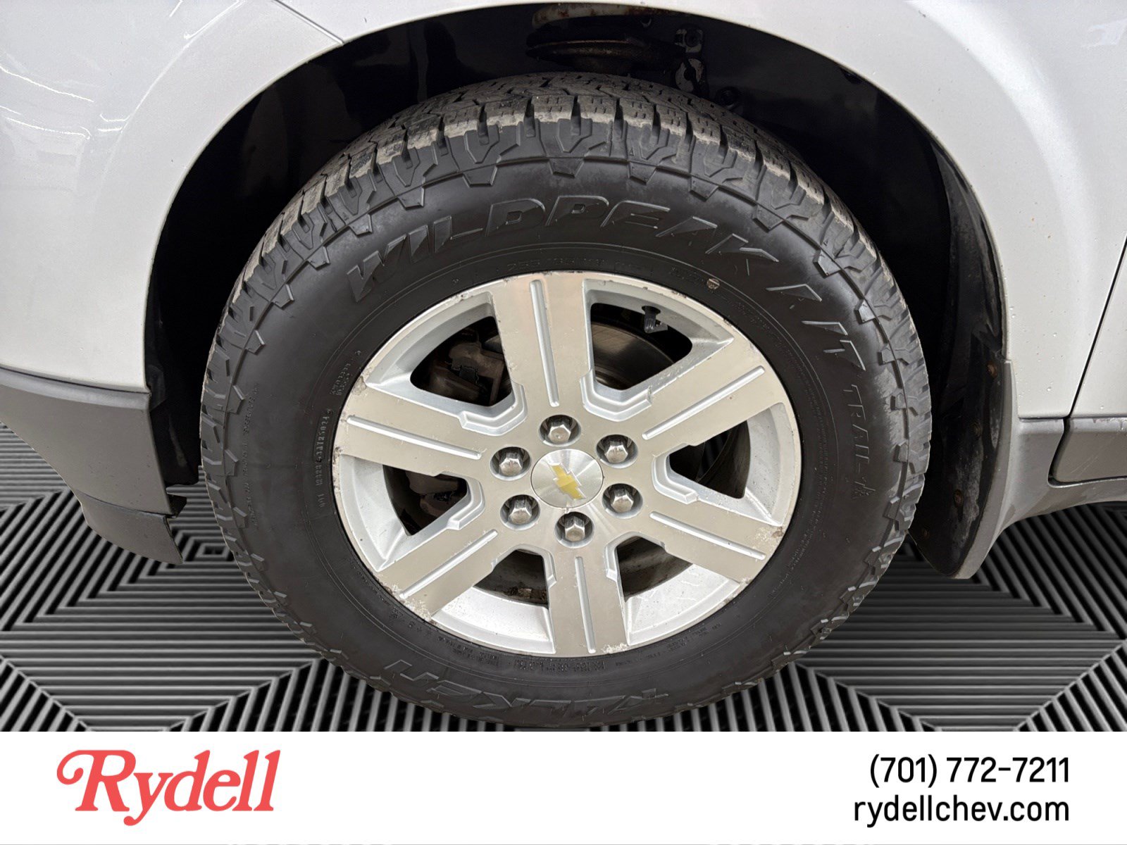 Used 2010 Chevrolet Traverse LT AWD/4WD image 9