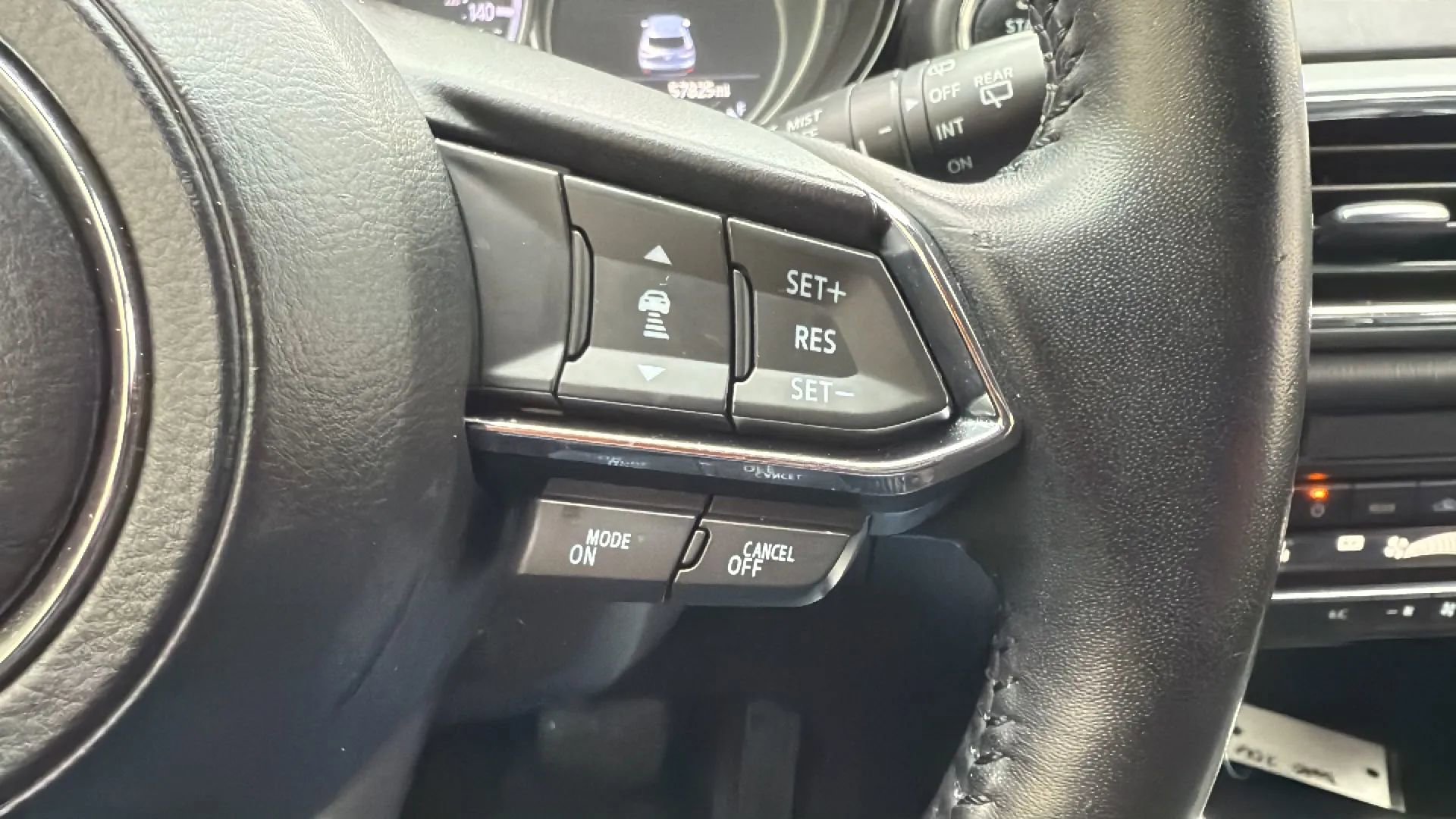 Used 2019 MAZDA CX-9 Touring image 11