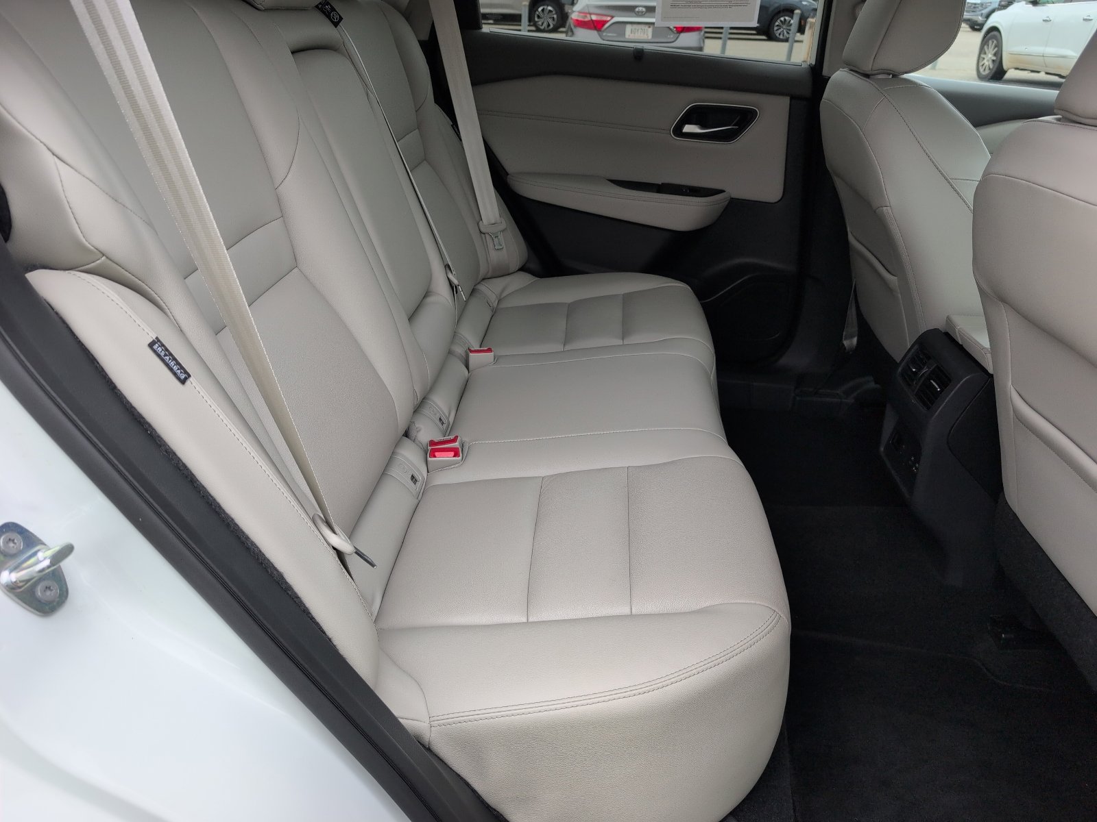 Used 2021 Nissan Rogue SL w/ Premium Package image 11