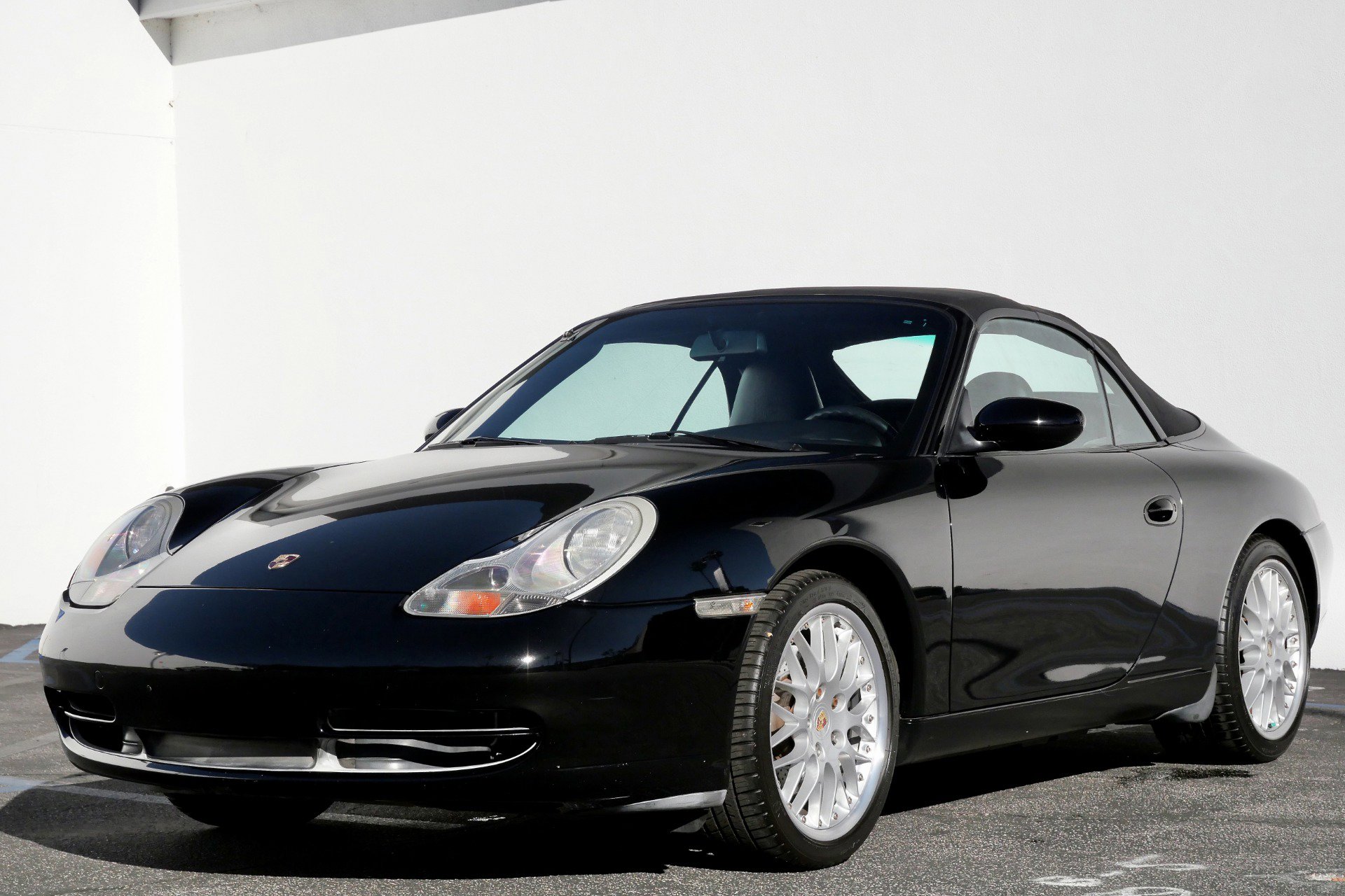 Used 2000 Porsche 911 Cabriolet image 5