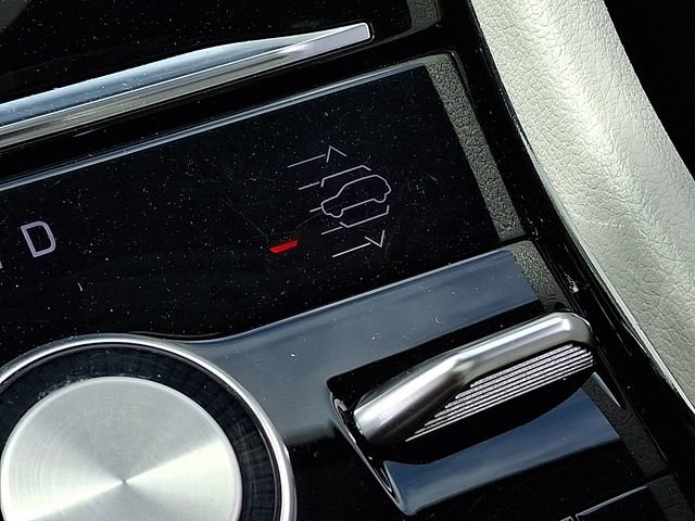 Used 2022 Jeep Grand Cherokee Overland AWD/4WD image 26