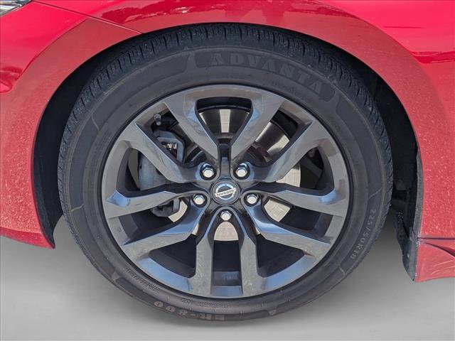 Used 2018 Nissan 370Z Coupe RWD image 10