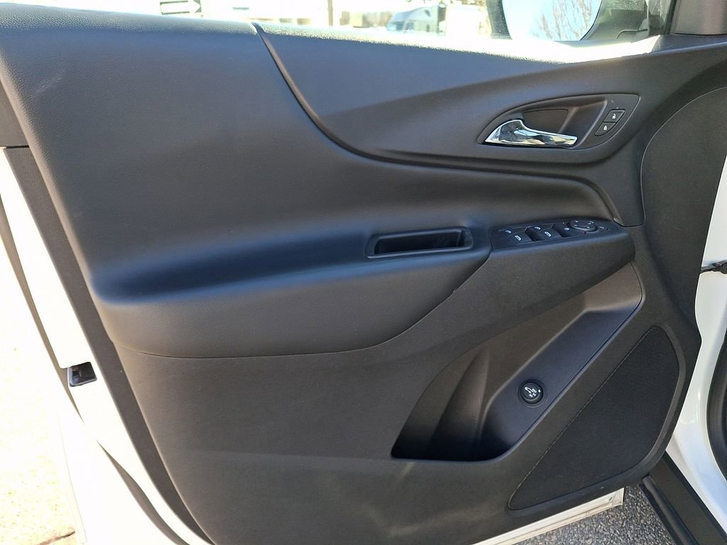 Used 2020 Chevrolet Equinox LT image 14
