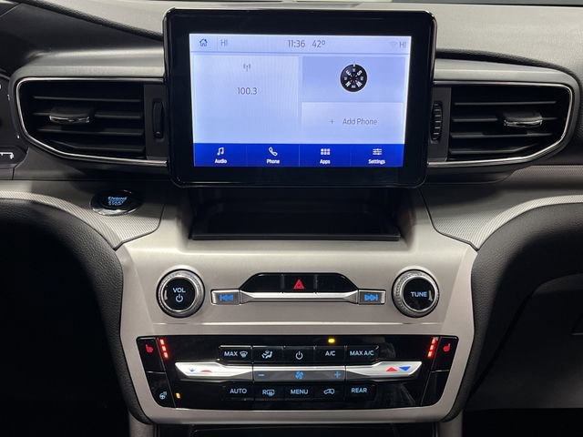 Used 2022 Ford Explorer XLT w/ Equipment Group 202A image 9