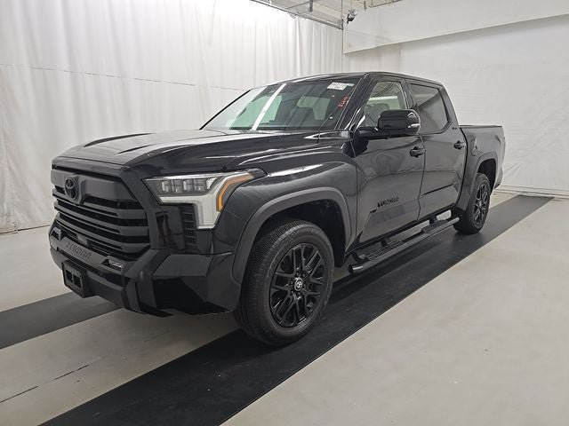Used 2025 Toyota Tundra Limited AWD/4WD image 4