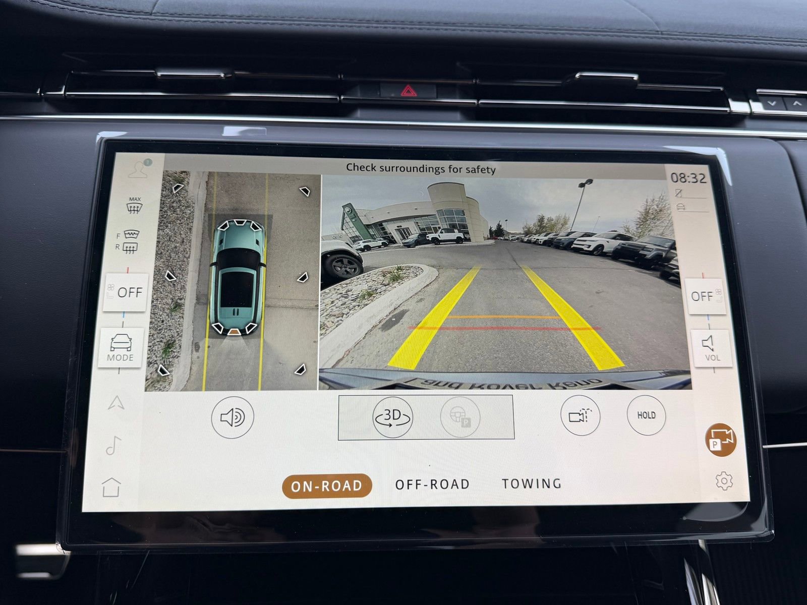 New 2026 Land Rover Range Rover Sport Dynamic SE image 17