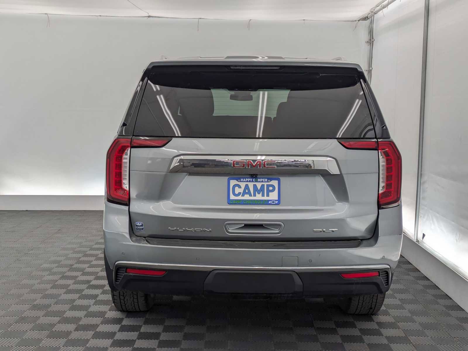 Used 2024 GMC Yukon XL SLT w/ SLT Luxury Package AWD/4WD image 5