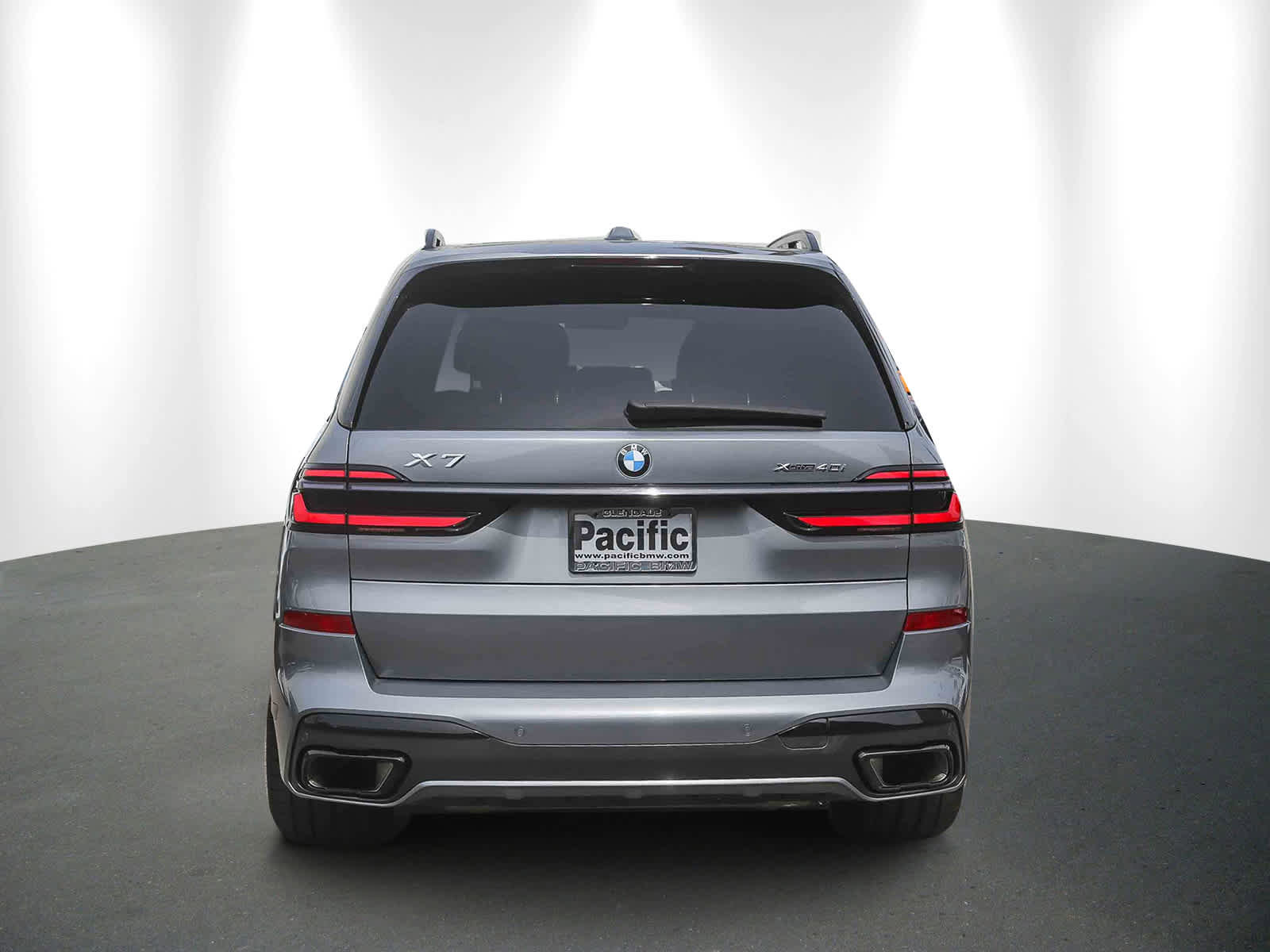 Certified 2024 BMW X7 xDrive40i w/ M Sport Package image 5