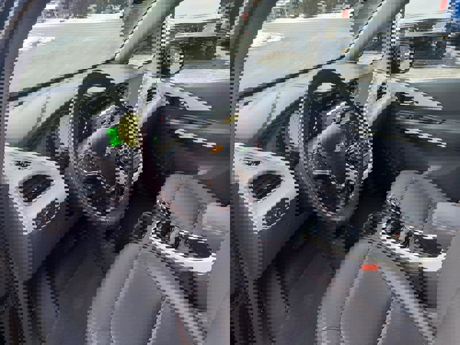 Used 2019 Chevrolet Bolt Premier w/ Infotainment Package image 8