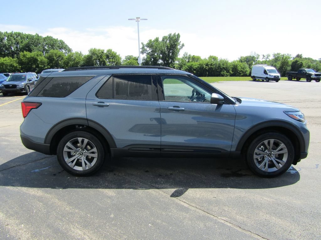 New 2026 Ford Explorer Active w/ Active Comfort Package AWD/4WD image 10