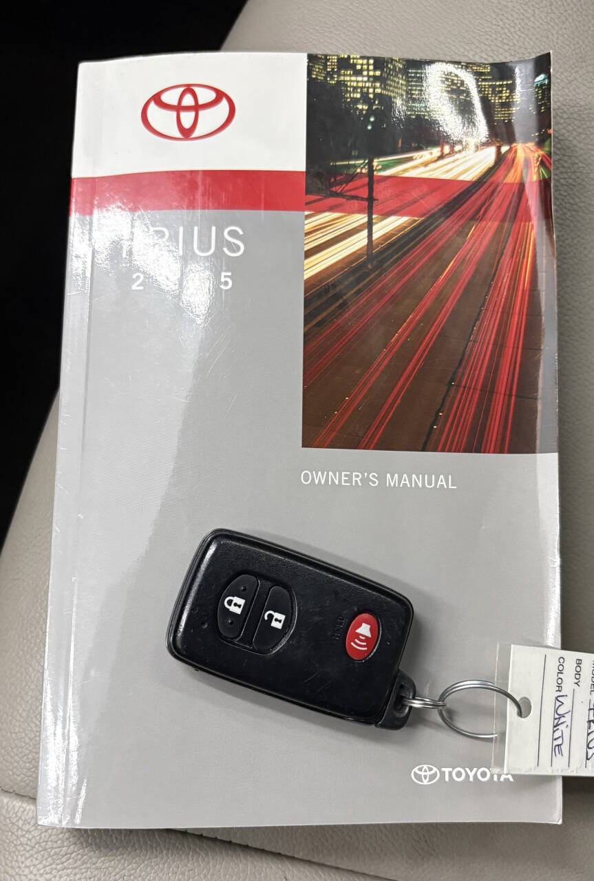 Used 2015 Toyota Prius Three FWD image 16