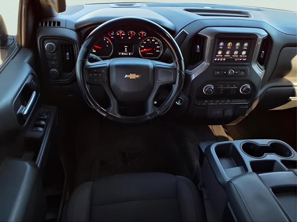 Used 2023 Chevrolet Silverado 1500 Custom image 8