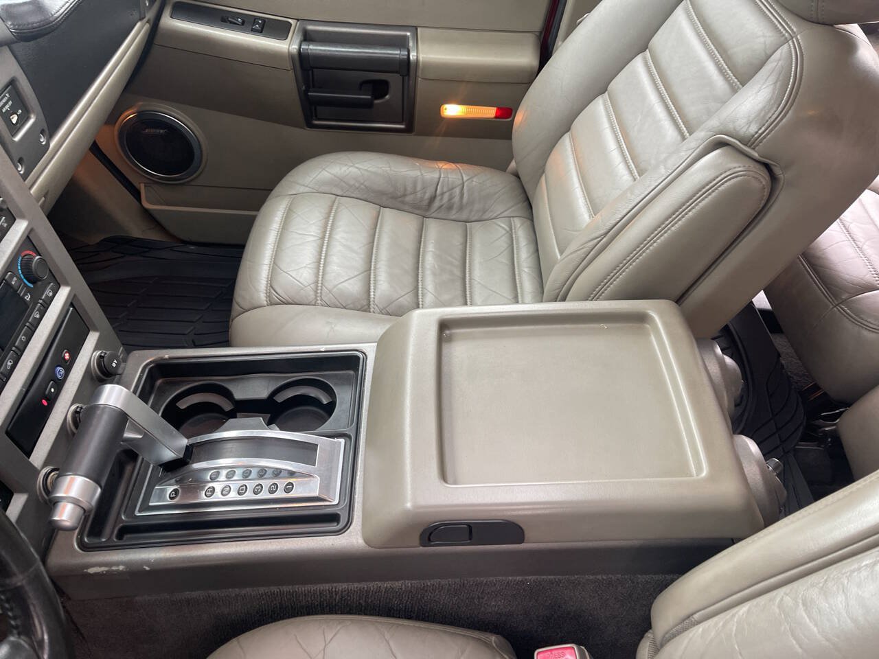 Used 2003 HUMMER H2 w/ Preferred Equipment Group AWD/4WD image 12